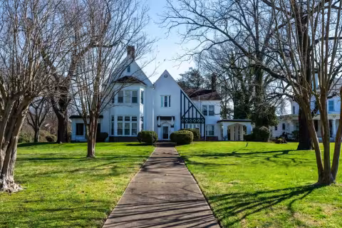 Full exterior repaint of a two-storey Mississauga home